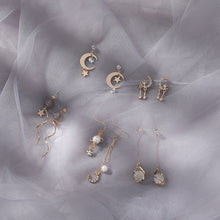 Load image into Gallery viewer, Earrings for winter
