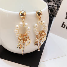 Load image into Gallery viewer, Women&#39;s earrings pearl earrings
