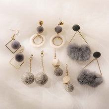 Load image into Gallery viewer, Earrings for winter
