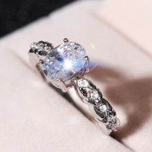 Load image into Gallery viewer, Exquisite openwork carved diamond set of 2 sets of couple rings
